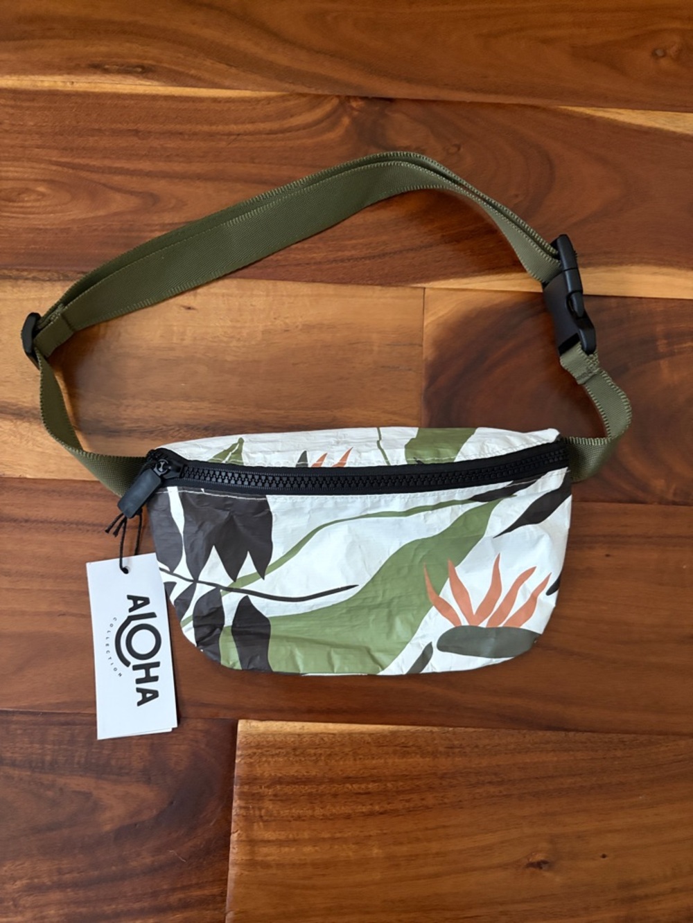 ALOHA COLLECTION painted birds mini hip pack Waist Bag NWT